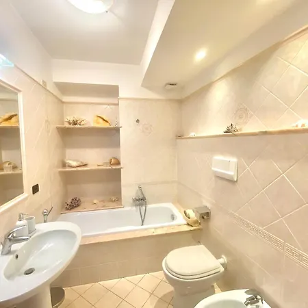 Bellavista Apartments *